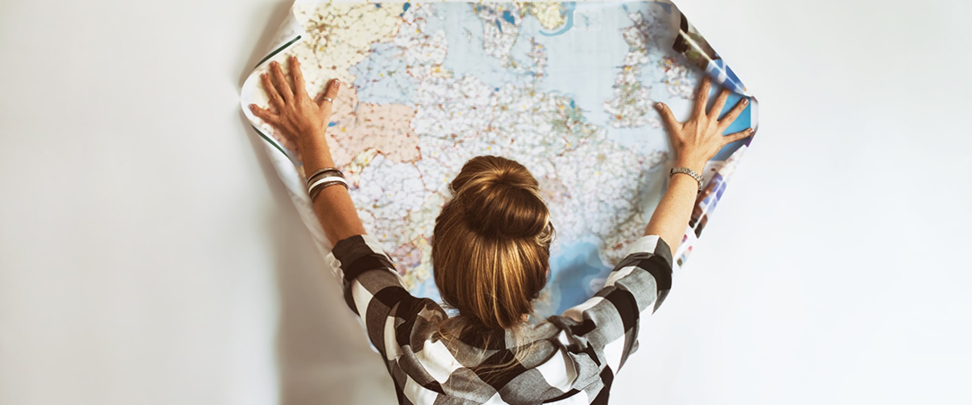 How does monthly vacation accrual work?