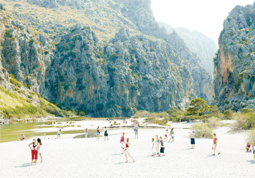 Combining Moving and Vacation: How to Make the Most of Both